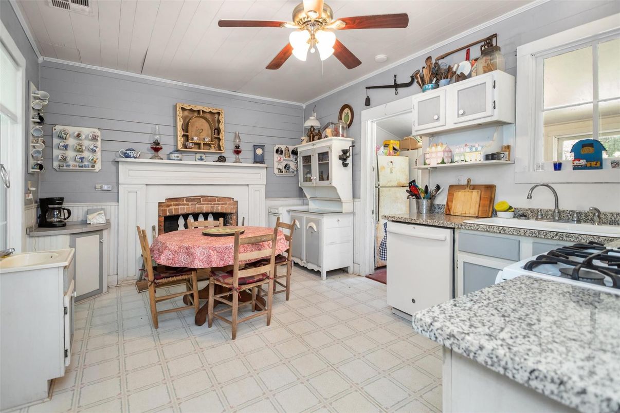 Dining room, Fireplace, Interior, Kitchen