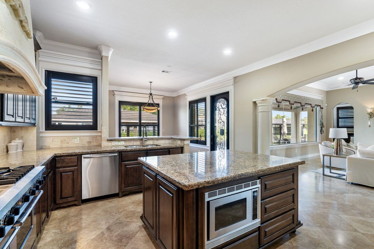 Interior, Kitchen, Pendant Lights, Recessed Lighting, Stainless Steel Appliances