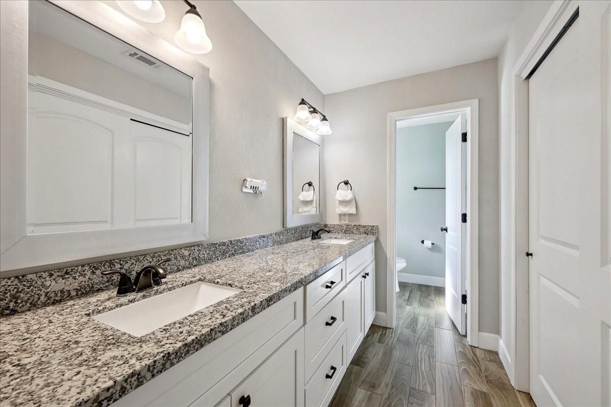 Bathroom, Dual Sink Vanities, Interior, Wood Texture Flooring