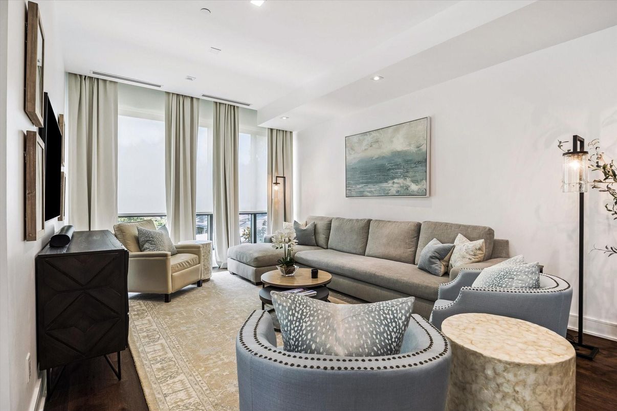 Interior, Living room, Recessed Lighting, Wood Texture Flooring