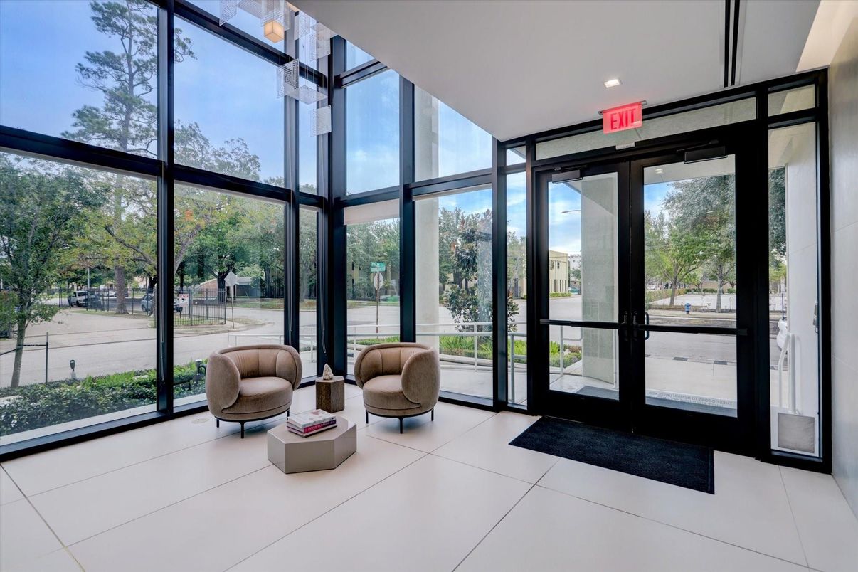 Interior, Recessed Lighting, Sun Room