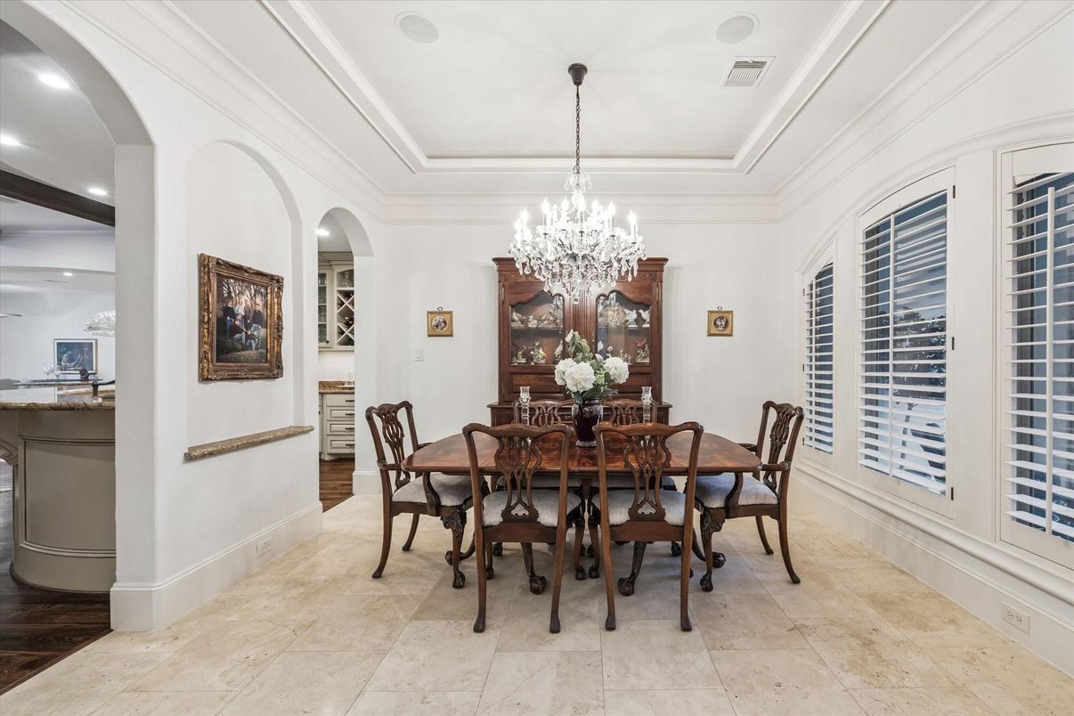 Chandelier, Dining room, Interior, Recessed Lighting