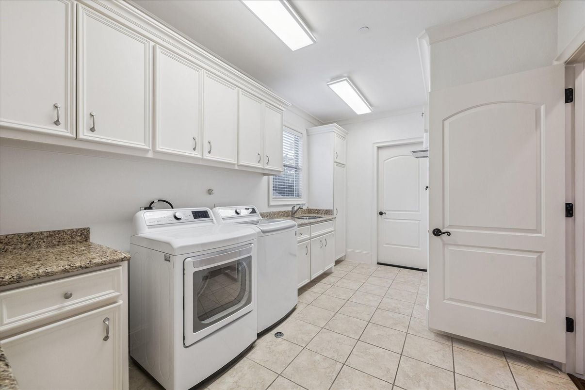 Interior, Washer