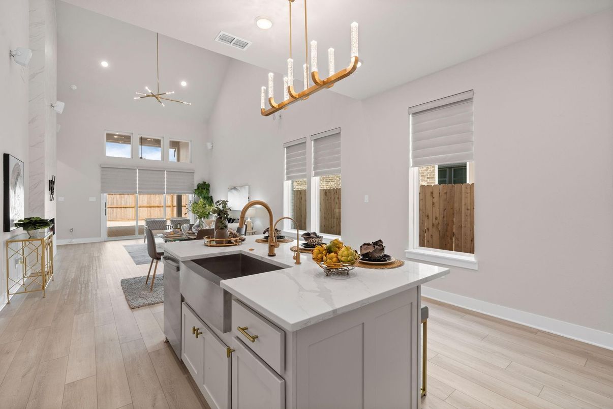 Dining room, Interior, Kitchen, Pendant Lights, Recessed Lighting, Wood Texture Flooring