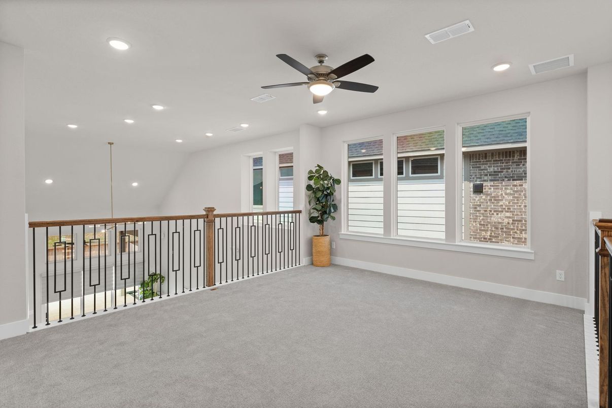 Empty room, Interior, Recessed Lighting