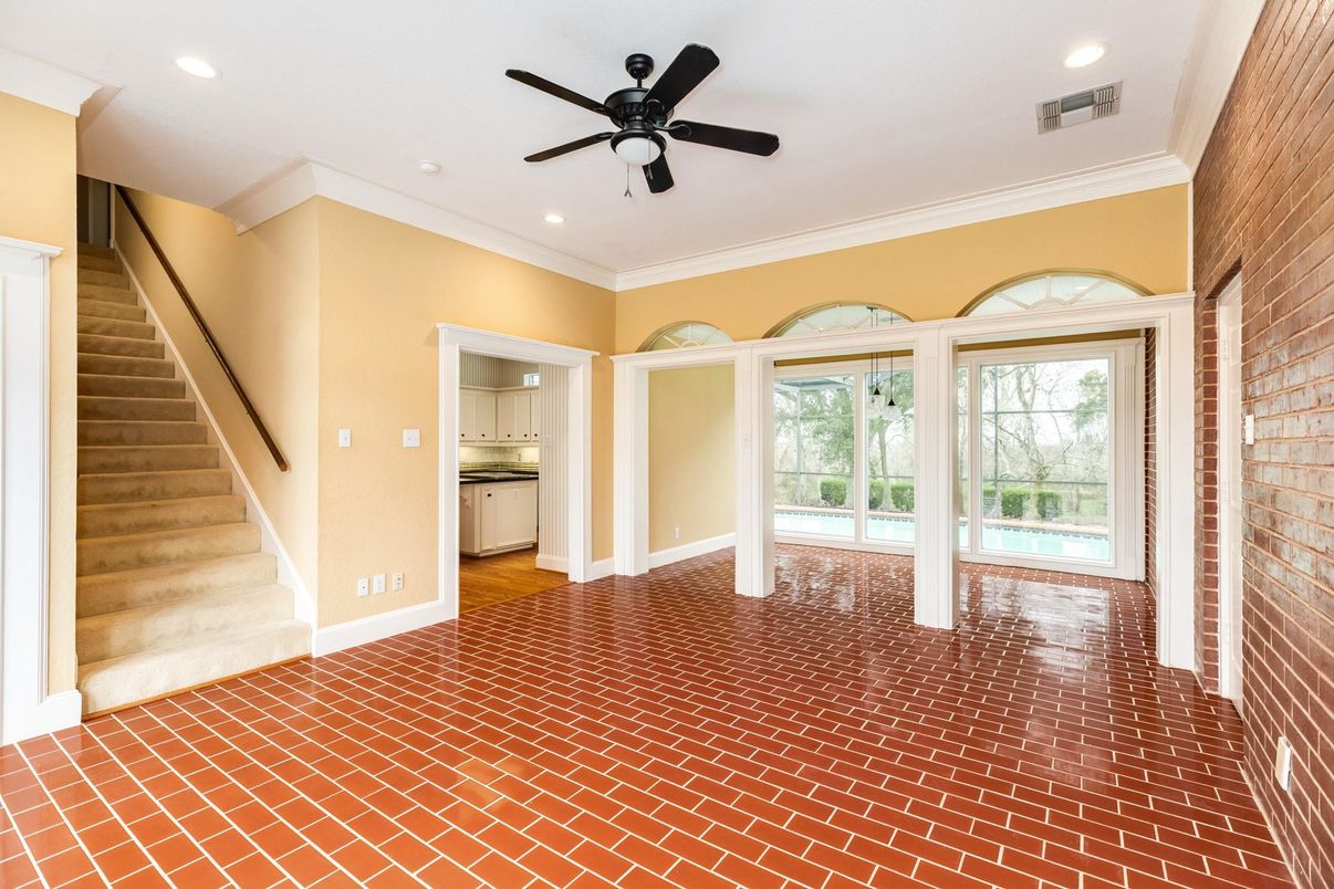 Empty room, Interior, Recessed Lighting, Stone Walls