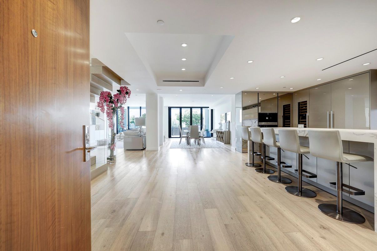 Dining room, Interior, Kitchen, Recessed Lighting, Wood Texture Flooring