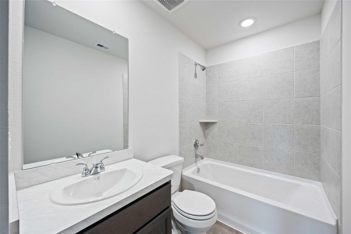 Bathroom, Interior, Recessed Lighting