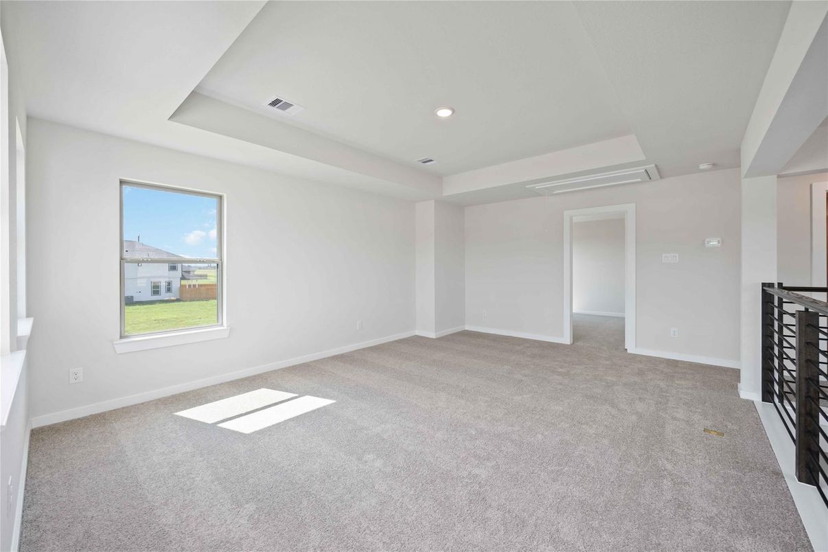 Empty room, Interior, Recessed Lighting
