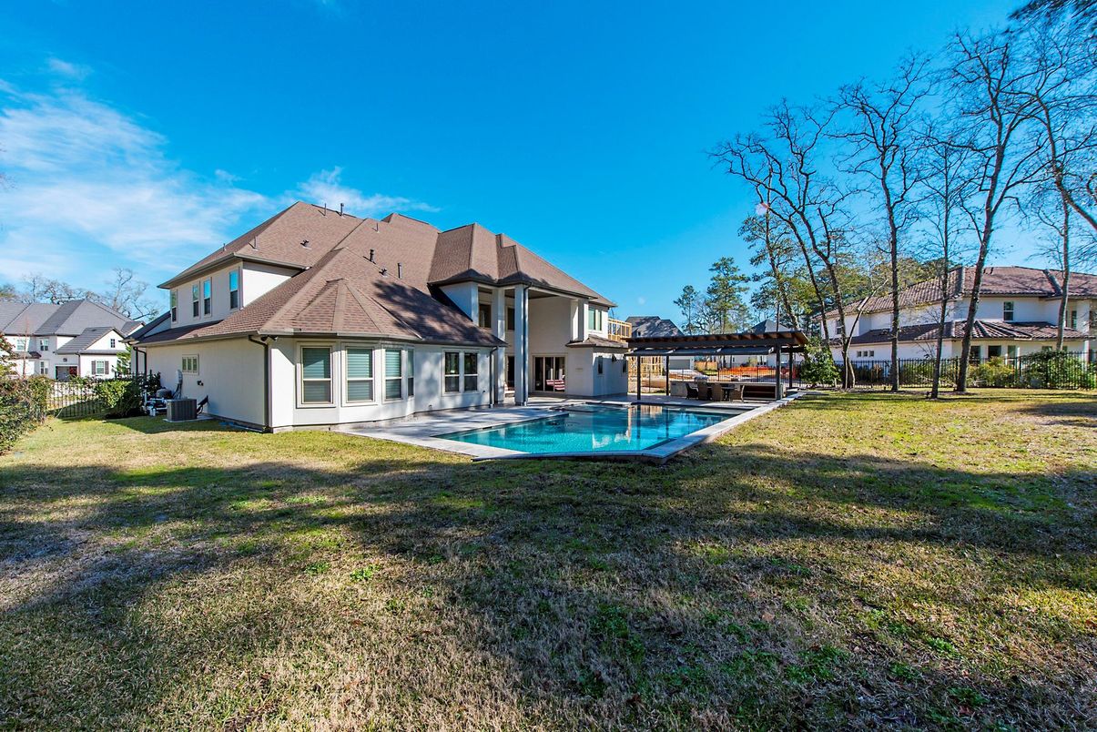Backyard, Exterior, Pool