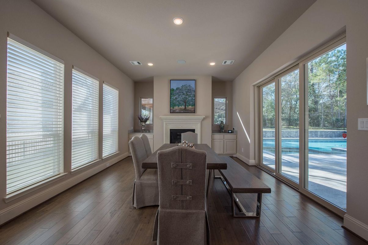 Dining room, Fireplace, Interior, Recessed Lighting, Wood Texture Flooring