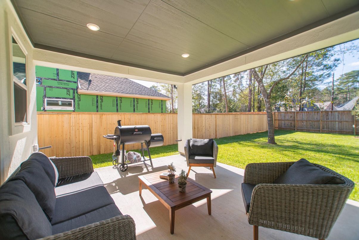 Backyard, Exterior