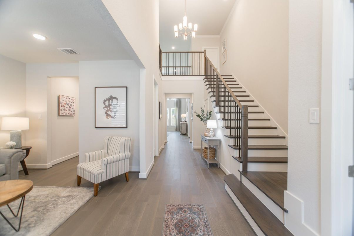 Interior, Pendant Lights, Recessed Lighting, Wood Texture Flooring