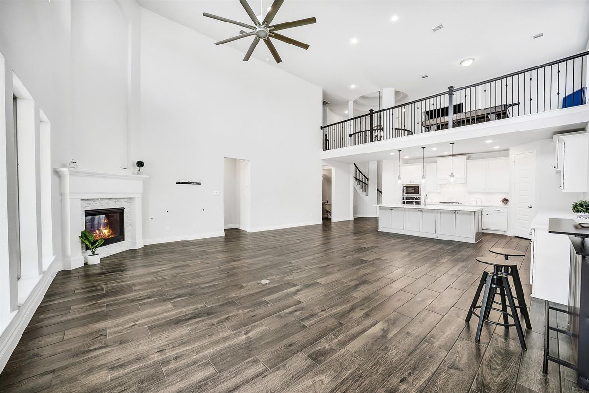 Fireplace, Interior, Kitchen, Pendant Lights, Recessed Lighting, Wood Texture Flooring