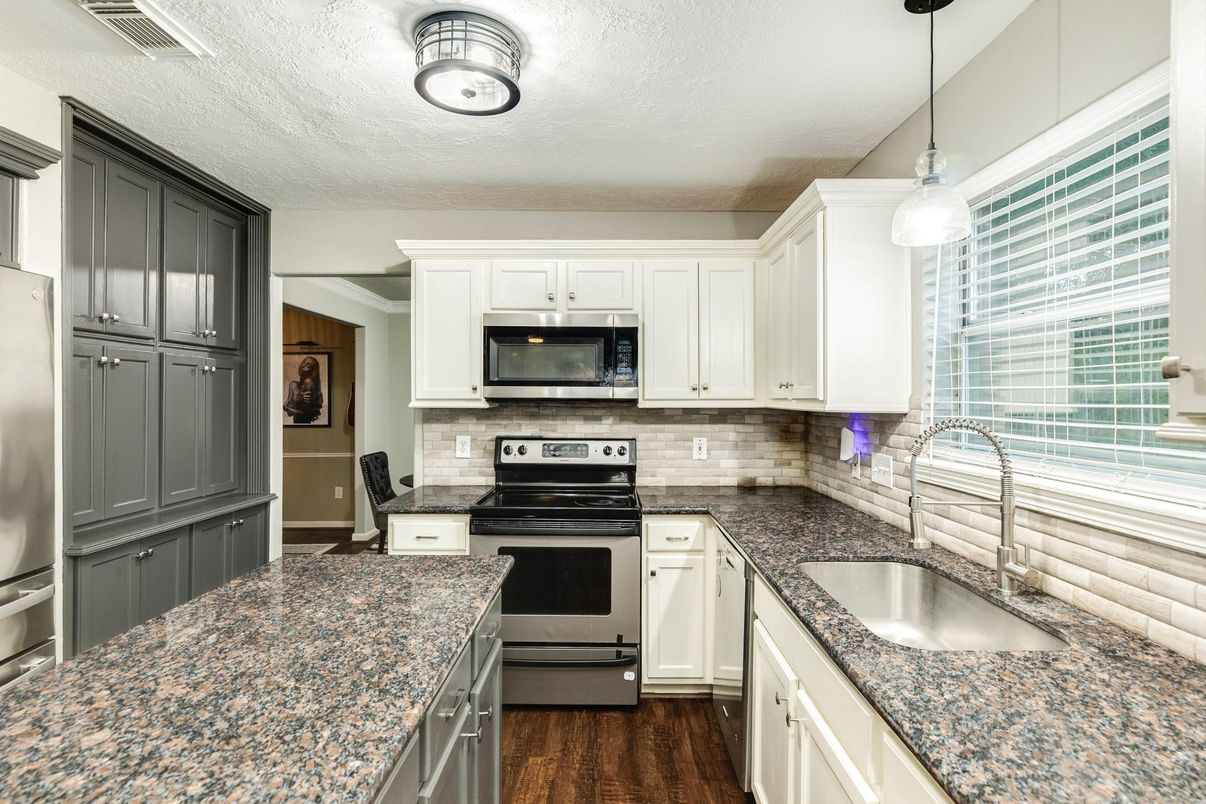 Interior, Kitchen, Pendant Lights, Stainless Steel Appliances, Wood Texture Flooring