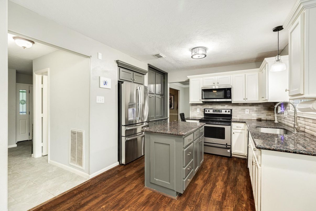 Interior, Kitchen, Pendant Lights, Stainless Steel Appliances, Wood Texture Flooring
