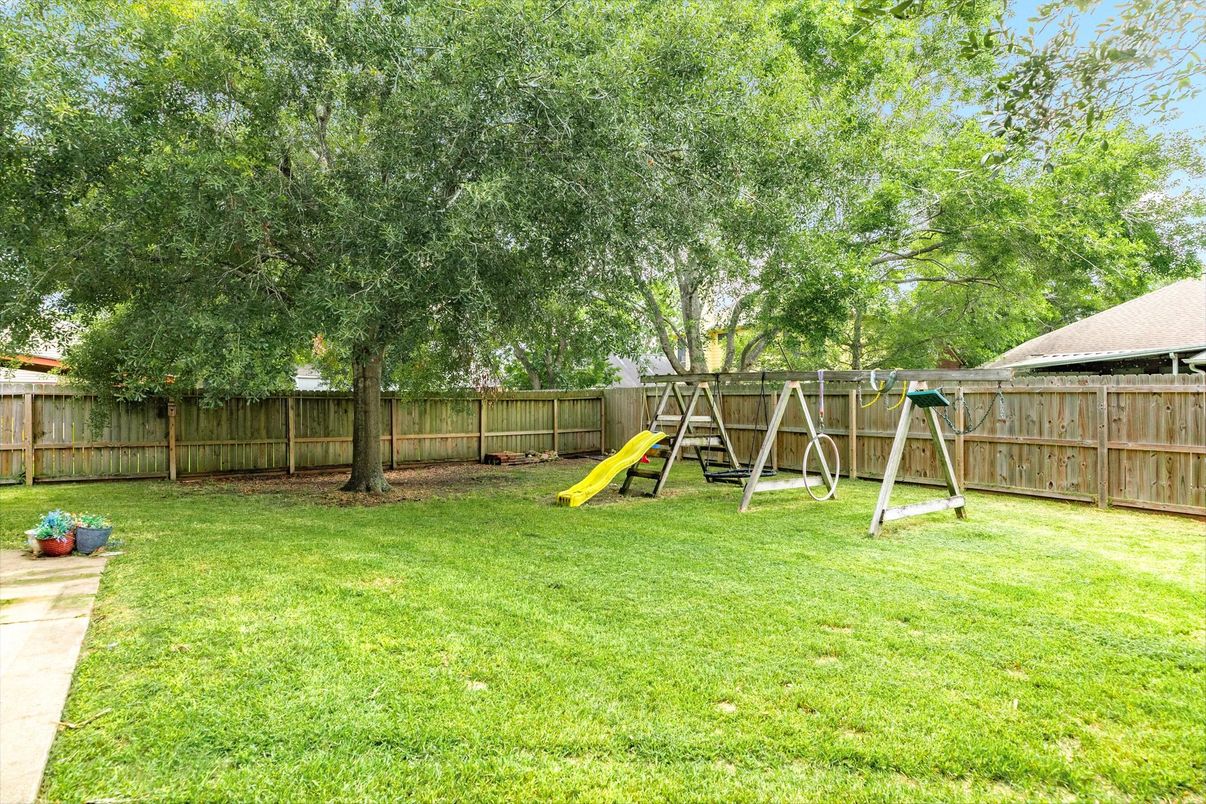 Backyard, Exterior, Playground