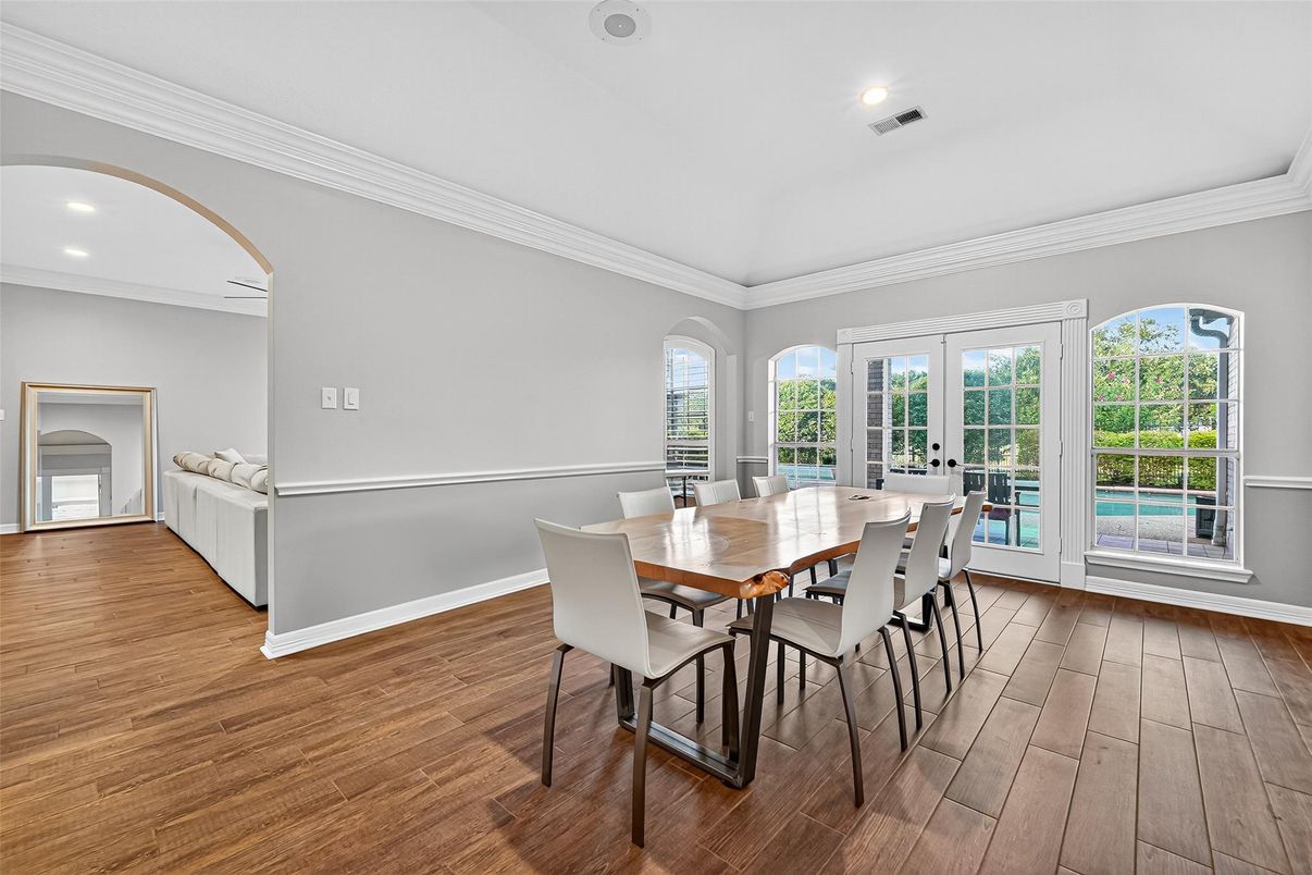 Dining room, Interior, Recessed Lighting, Wood Texture Flooring