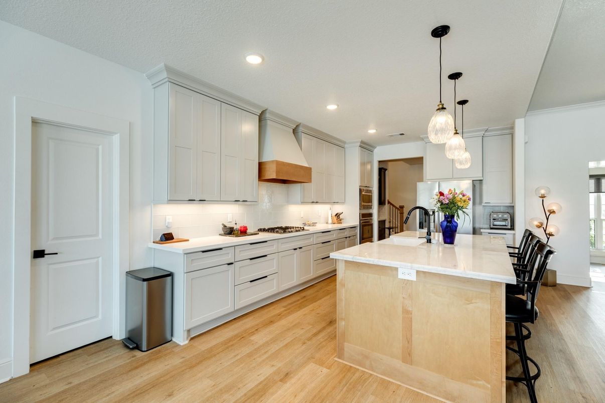 Interior, Kitchen, Pendant Lights, Recessed Lighting, Wood Texture Flooring
