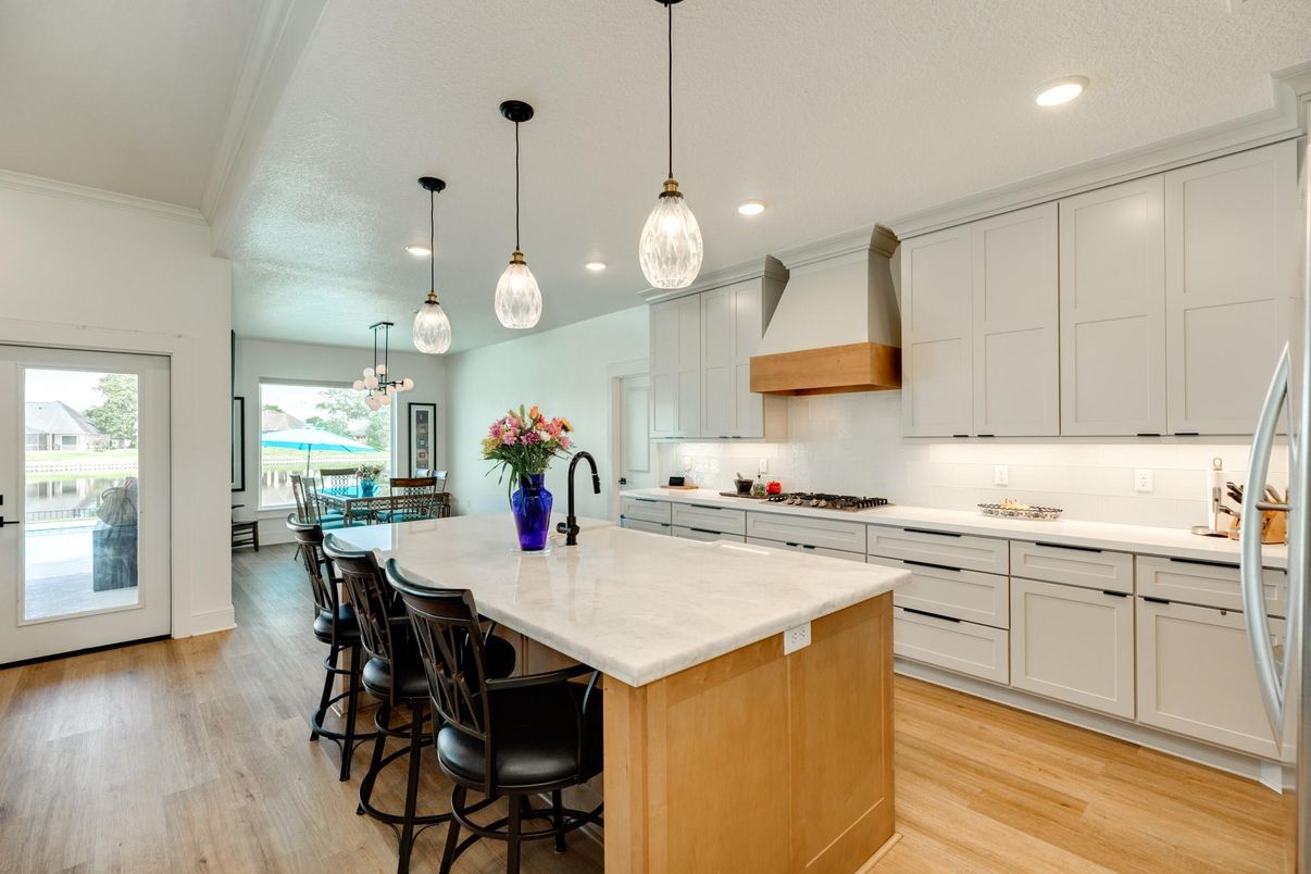 Interior, Kitchen, Pendant Lights, Recessed Lighting, Wood Texture Flooring