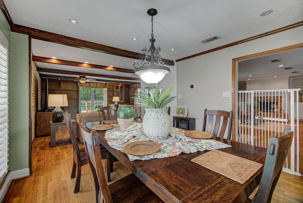 Dining room, Interior, Recessed Lighting, Wood Texture Flooring