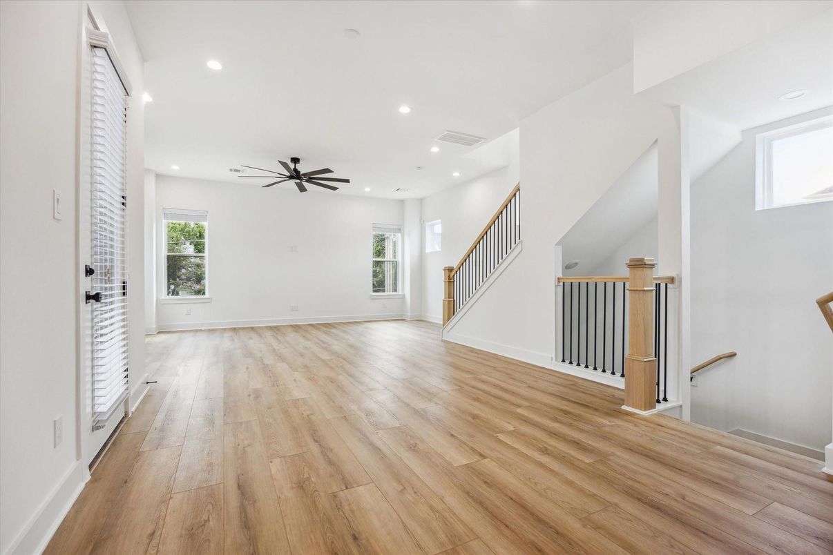 Empty room, Interior, Recessed Lighting, Wood Texture Flooring
