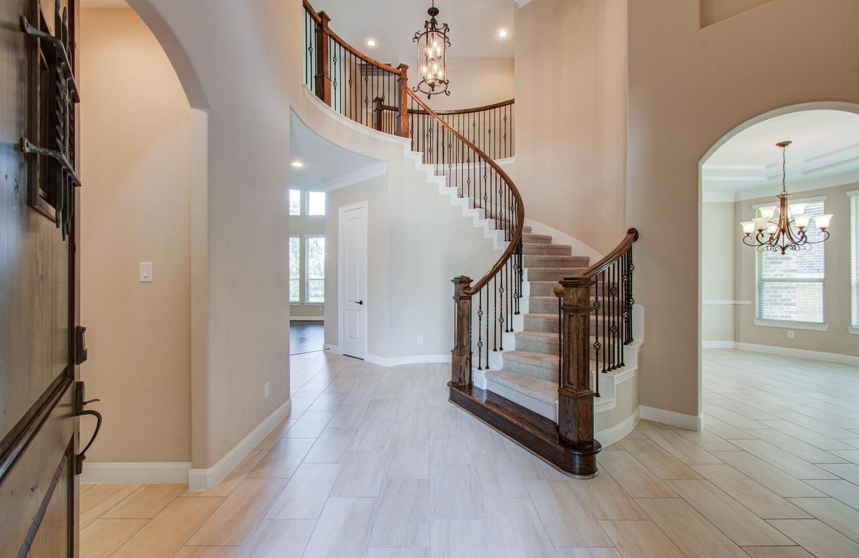 Chandelier, Interior, Recessed Lighting, Wood Texture Flooring