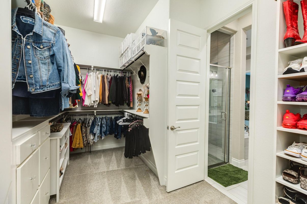 Interior, Walk-in Closets