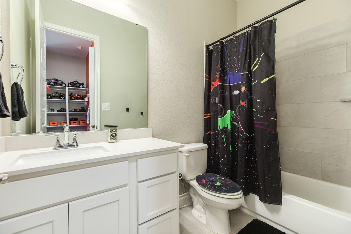 Bathroom, Interior