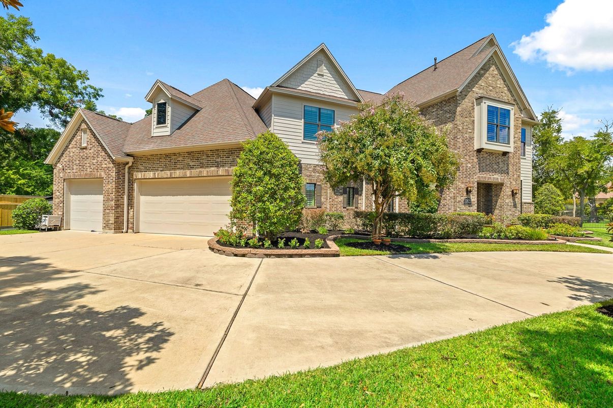 Attached, Exterior, Facade, Brick Facade, Tudor Revival