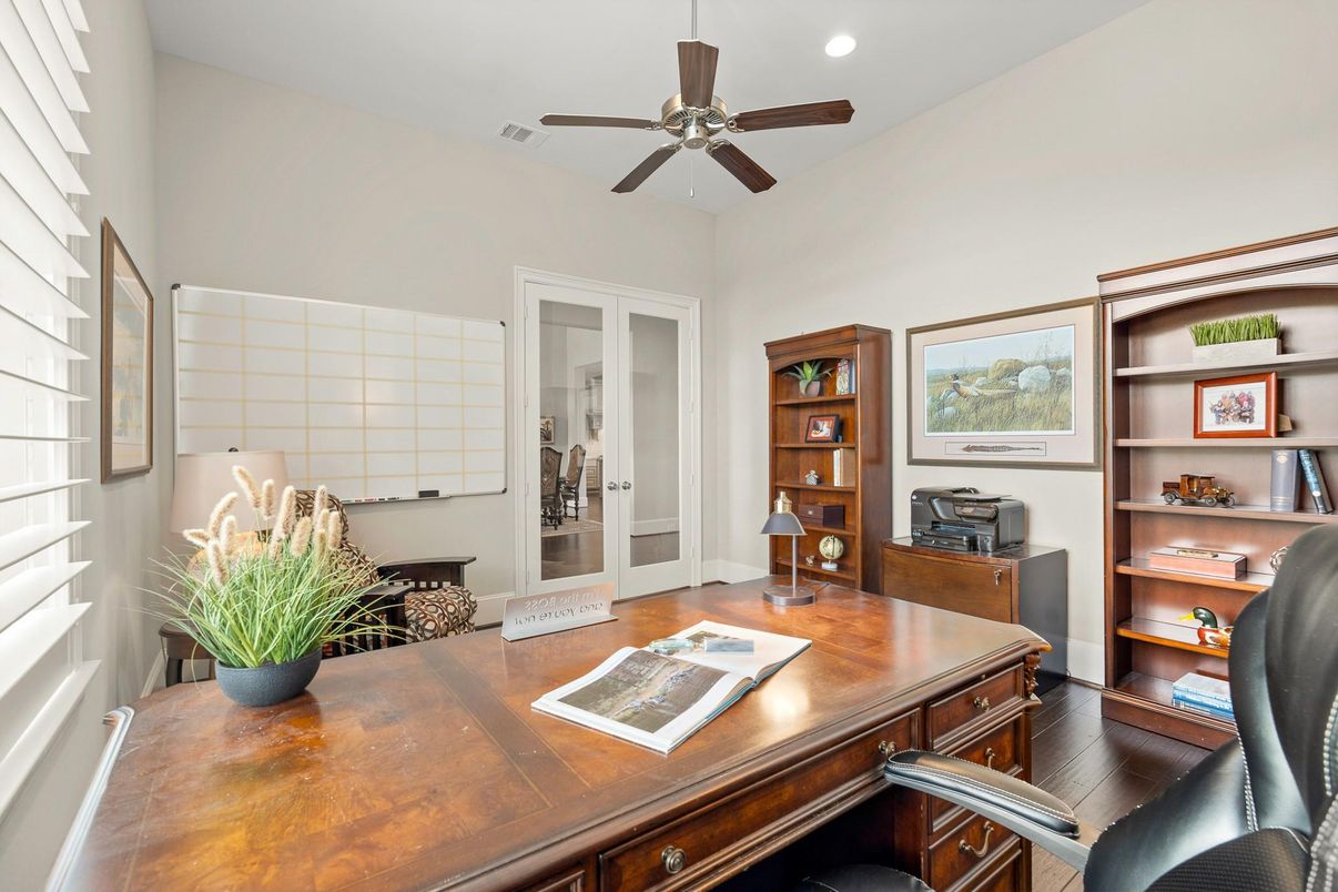 Home Office, Interior, Recessed Lighting, Wood Texture Flooring