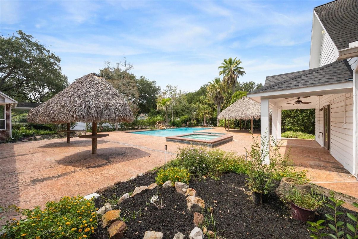 Backyard, Exterior, Pool