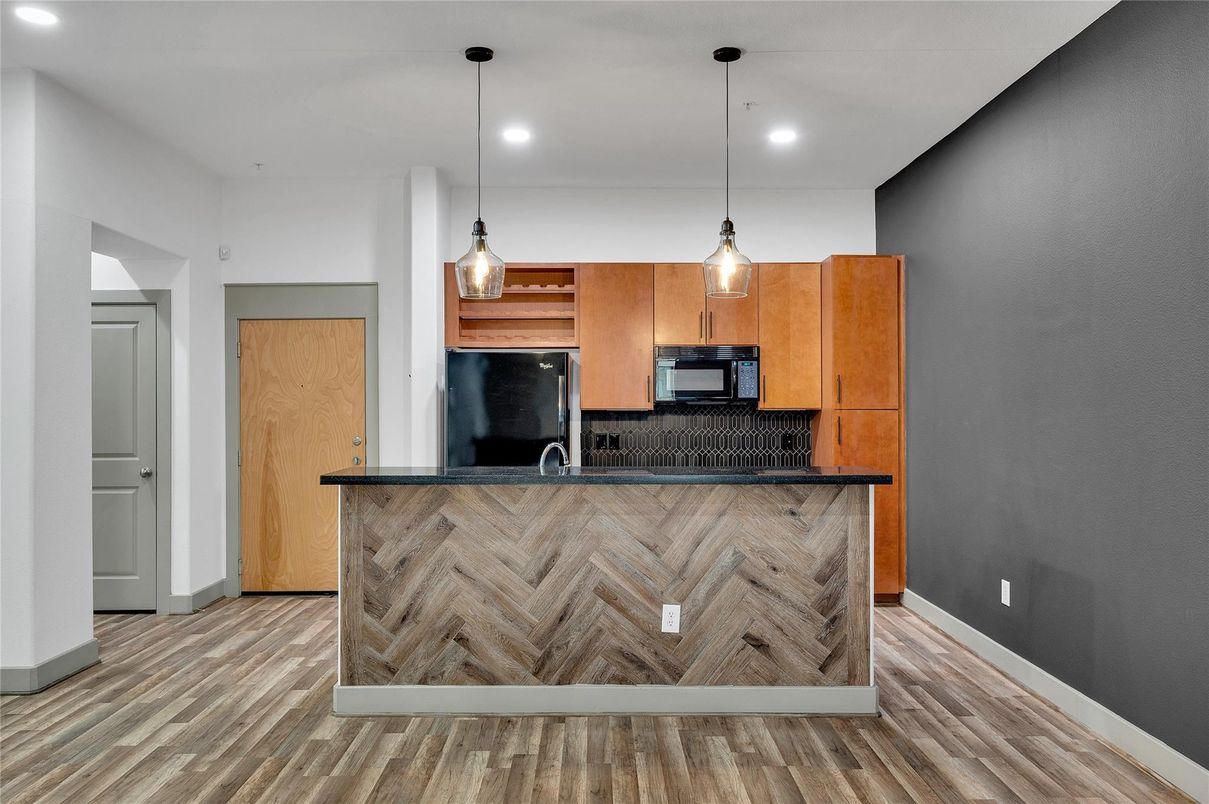 Interior, Kitchen, Pendant Lights, Recessed Lighting, Wood Texture Flooring