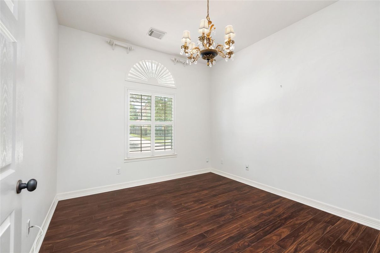 Chandelier, Empty room, Interior, Wood Texture Flooring