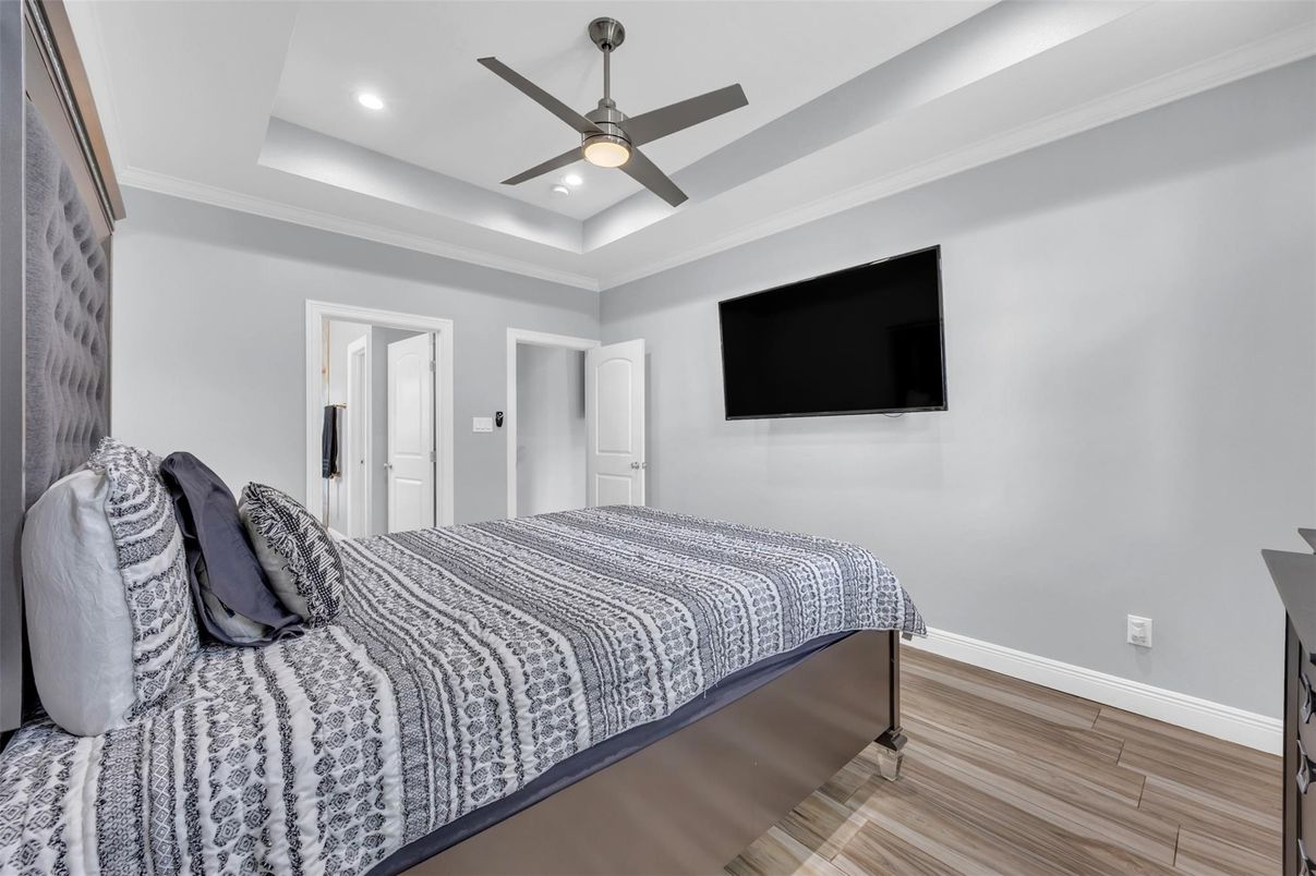 Bedroom, Interior, Recessed Lighting, Wood Texture Flooring