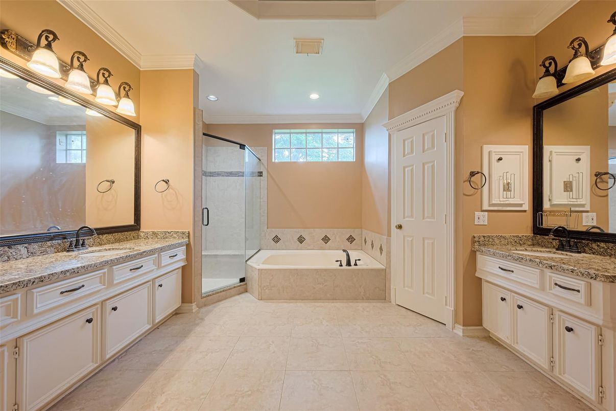 Bathroom, Dual Sink Vanities, Glass Shower, Interior, Recessed Lighting
