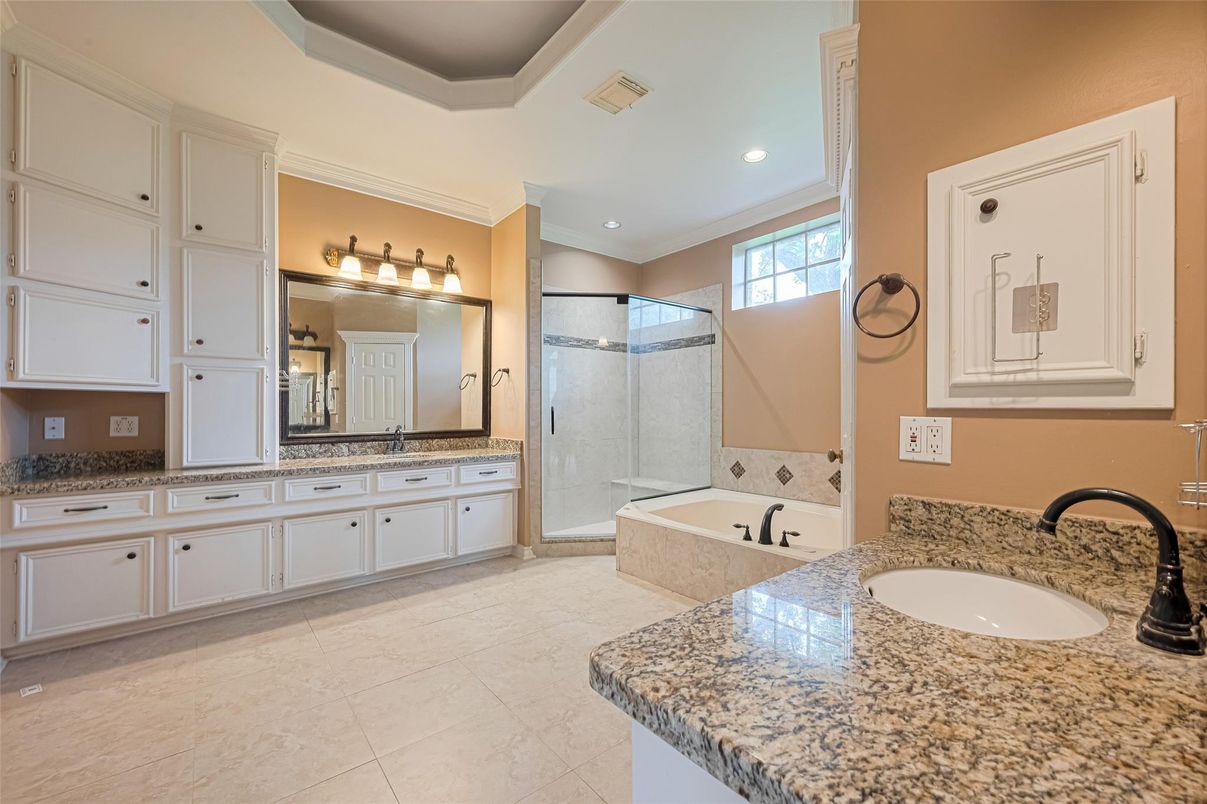 Bathroom, Dual Sink Vanities, Glass Shower, Interior, Recessed Lighting