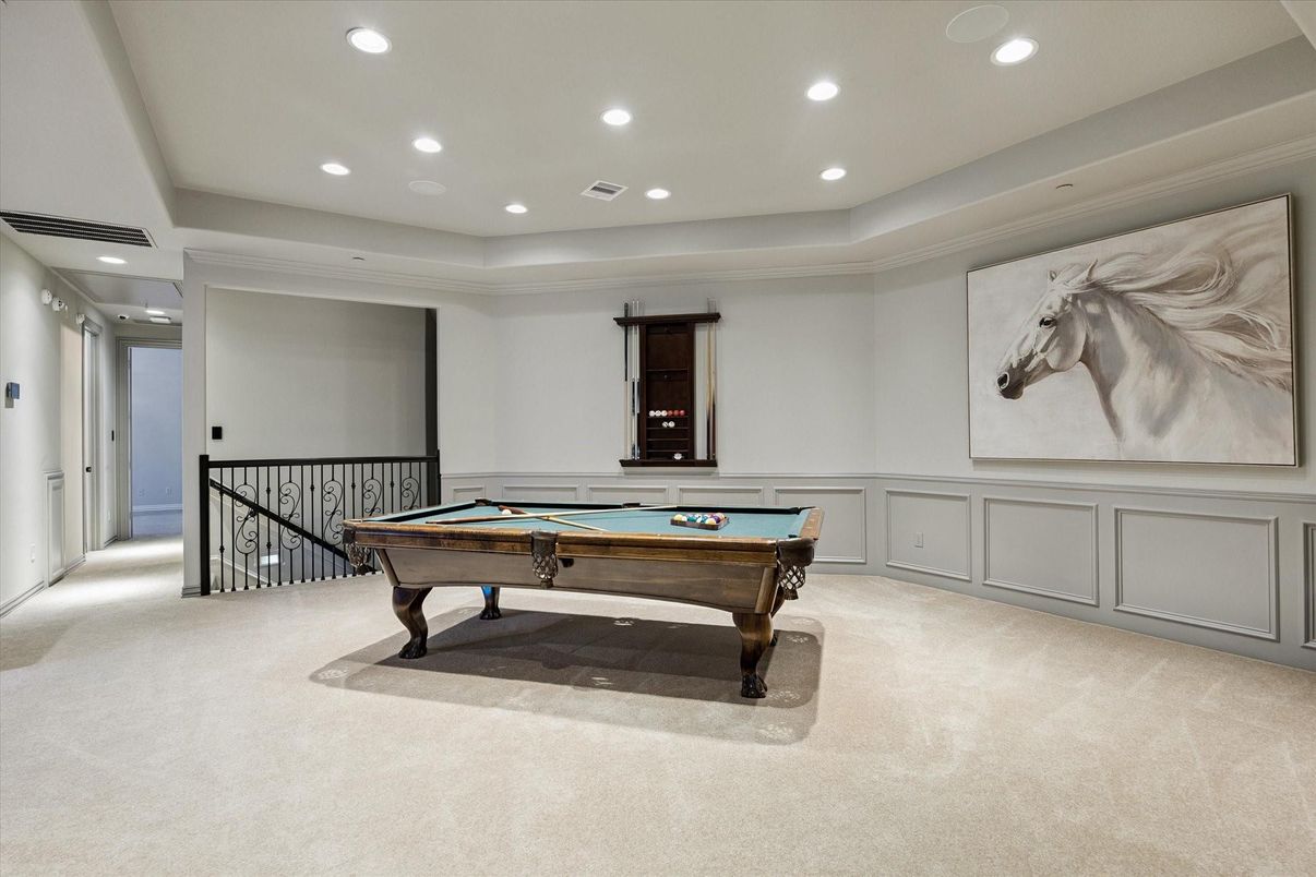 Billiard Table, Game Room, Interior, Recessed Lighting