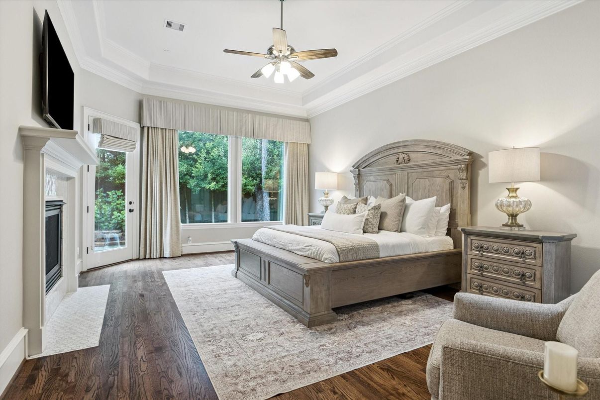 Bedroom, Fireplace, Interior, Wood Texture Flooring