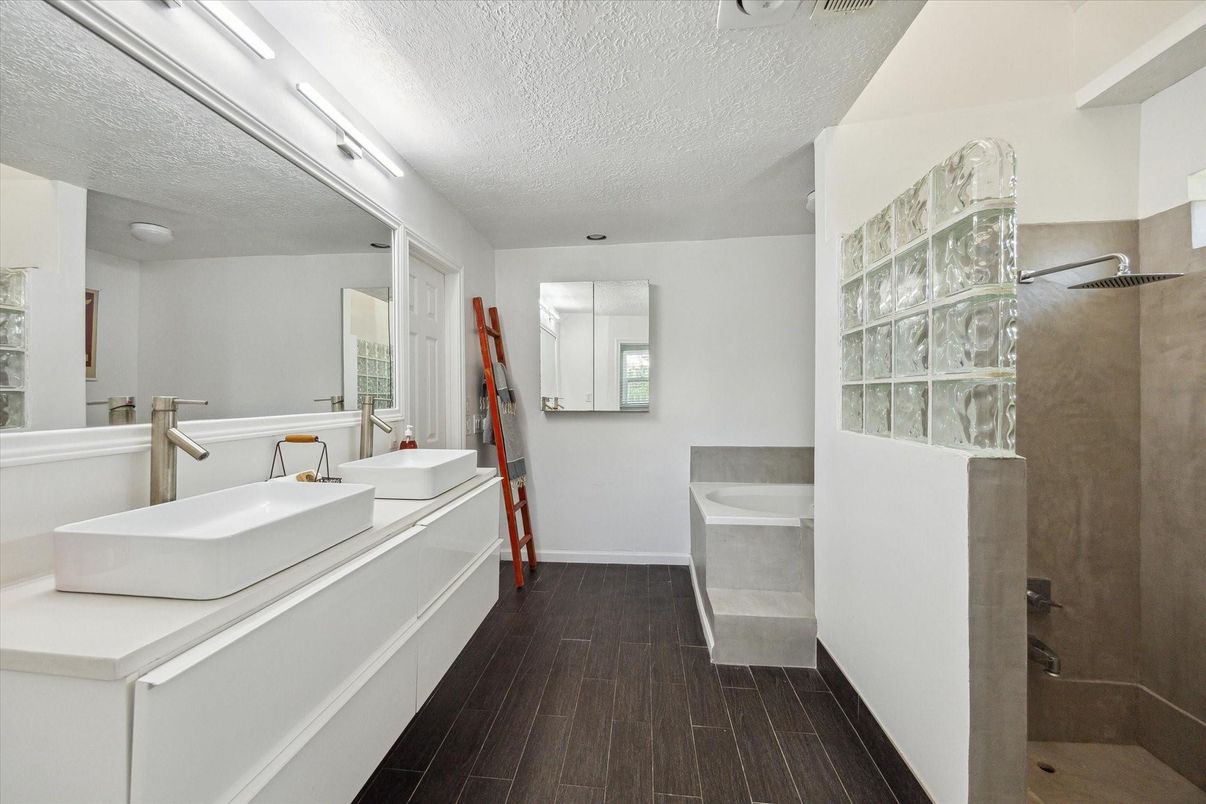 Bathroom, Dual Sink Vanities, Interior, Wood Texture Flooring