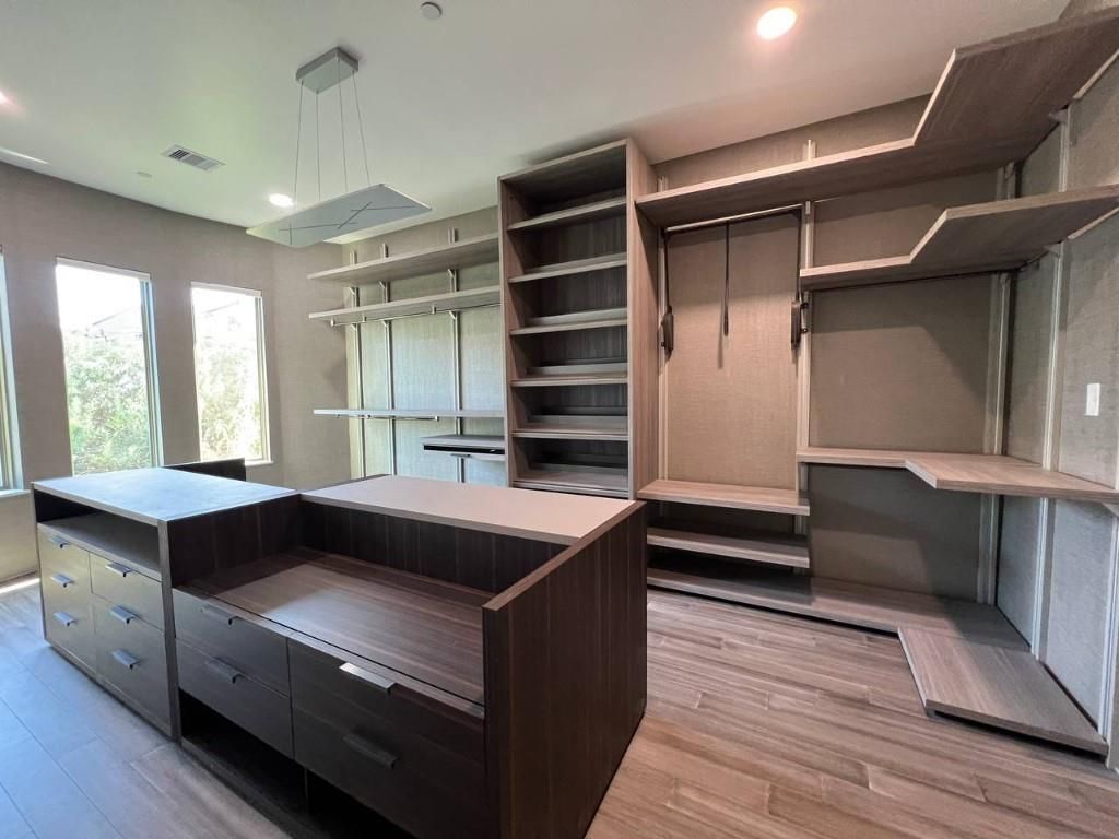 Interior, Pendant Lights, Recessed Lighting, Walk-in Closets, Wood Texture Flooring