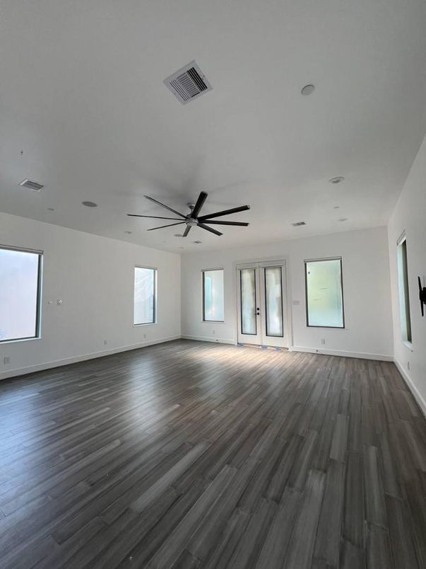 Empty room, Interior, Recessed Lighting, Wood Texture Flooring