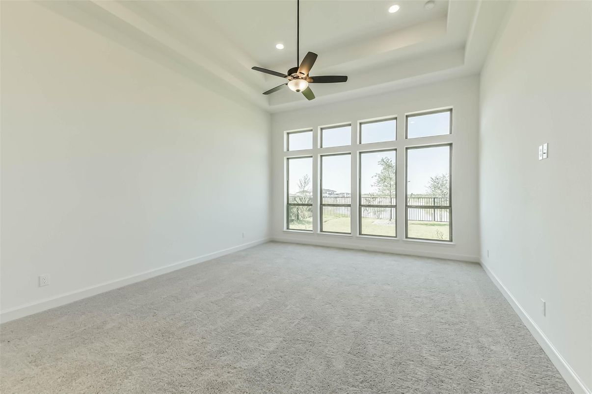 Empty room, Interior, Recessed Lighting