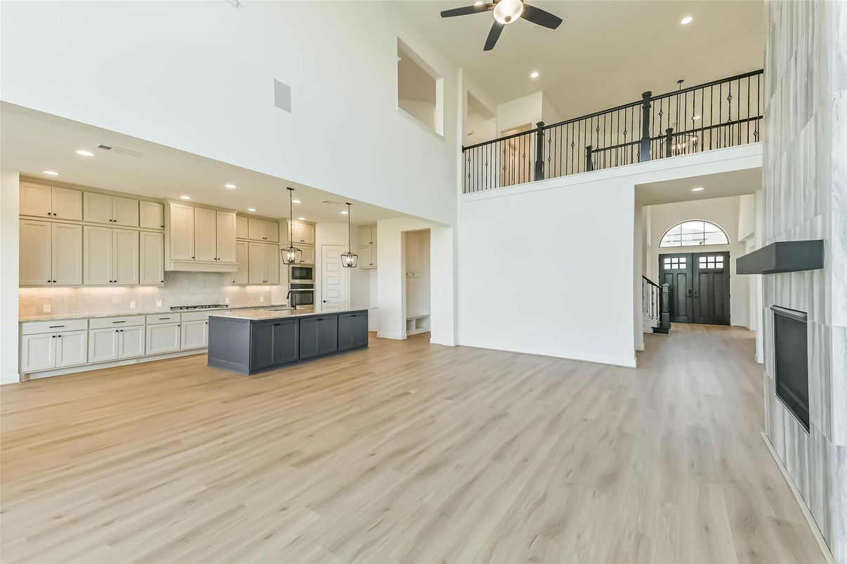 Interior, Kitchen, Recessed Lighting, Wood Texture Flooring