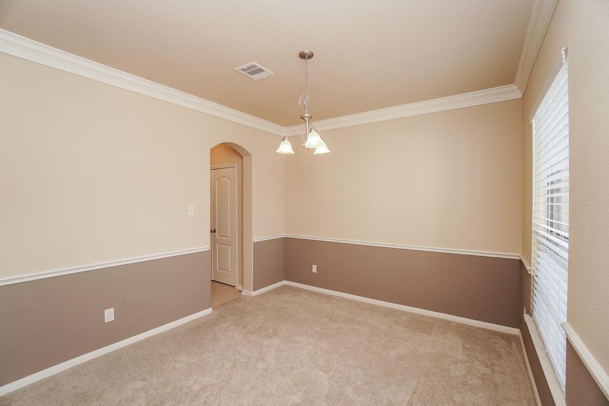 Empty room, Interior, Pendant Lights