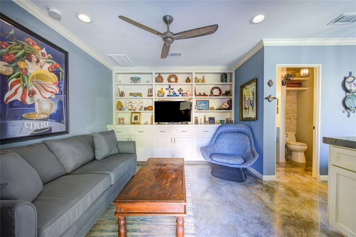 Bathroom, Interior, Living room, Recessed Lighting