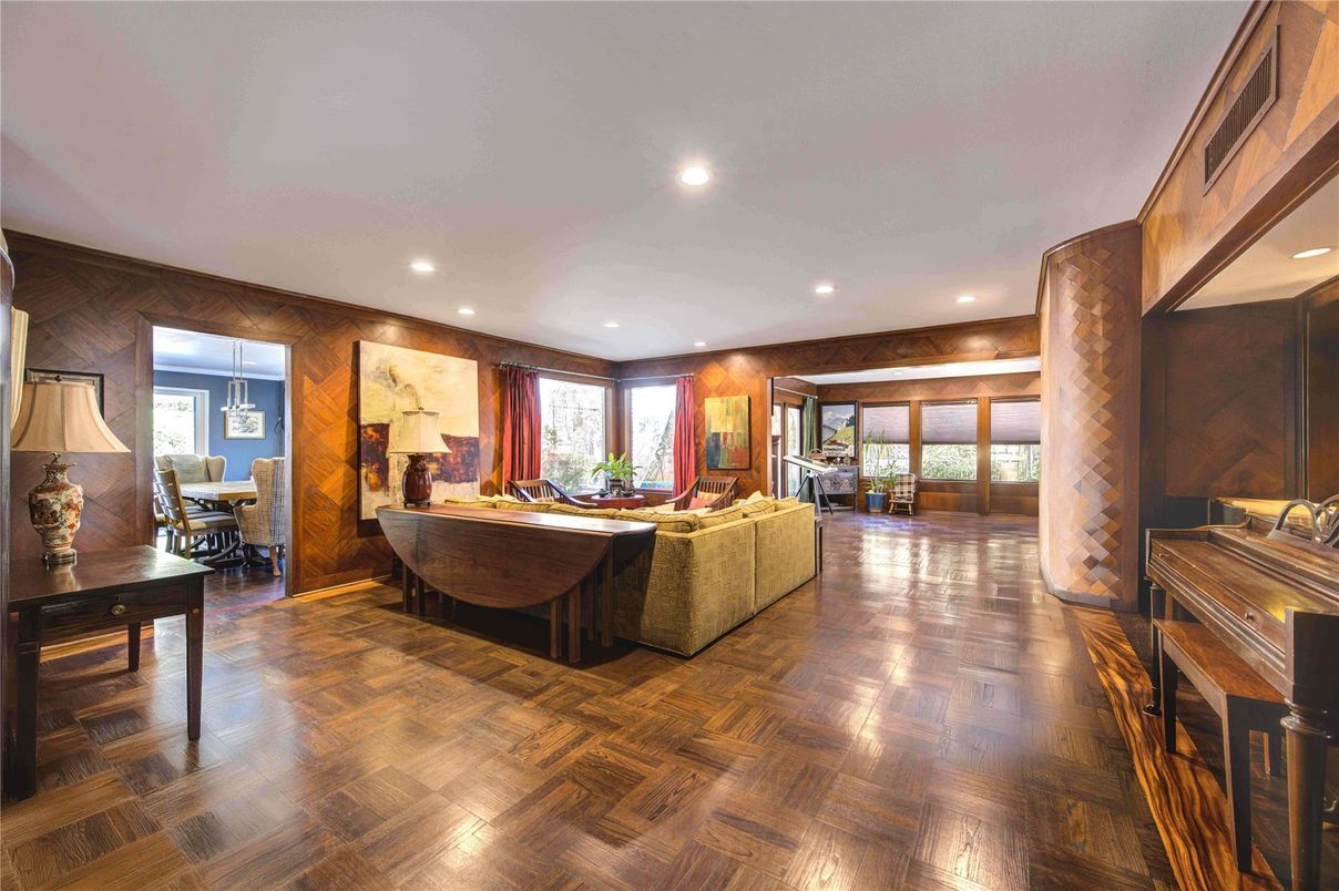Dining room, Interior, Living room, Recessed Lighting, Wood Texture Flooring, Wooden Walls