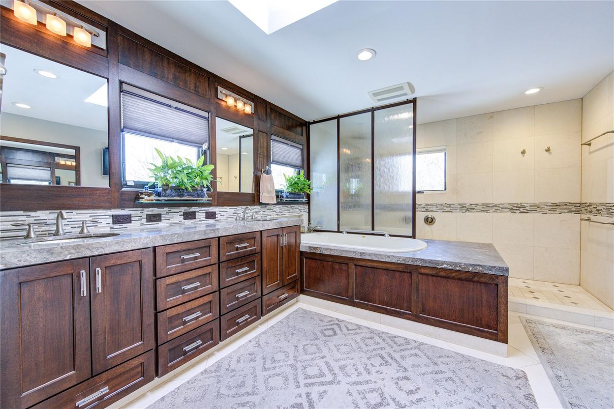 Bathroom, Dual Sink Vanities, Glass Shower, Interior, Recessed Lighting