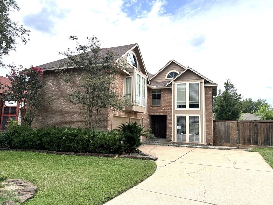 Exterior, Facade, Brick Facade, Tudor Revival