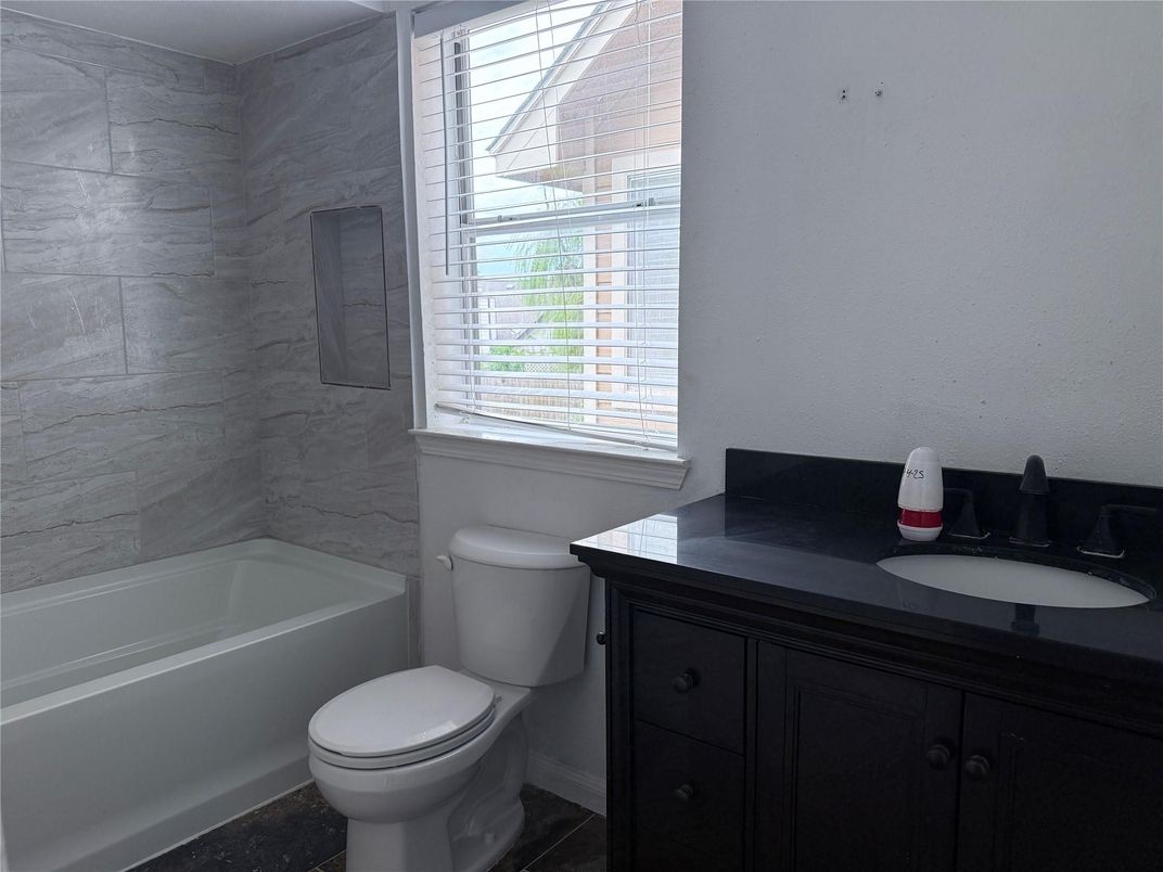 Bathroom, Interior, Marble Walls